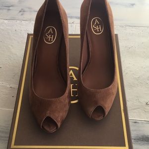 NEW:  suede peep toe By Ash